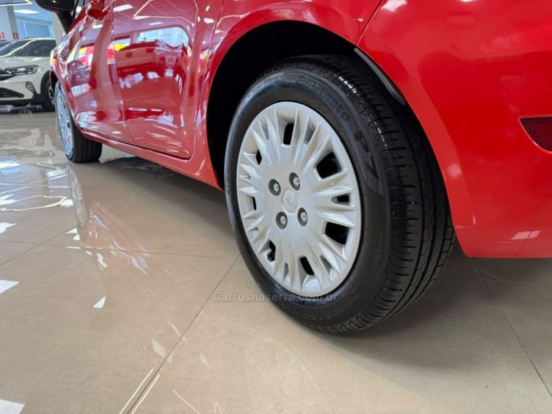FORD FIESTA 1.5 S HATCH 16V 2015/2016 LUIGGI AUTOMÓVEIS CARLOS BARBOSA / Carros no Vale FORD FIESTA 1.5 S HATCH 16V 2015/2016 LUIGGI AUTOMÓVEIS CARLOS BARBOSA / Carros no Vale