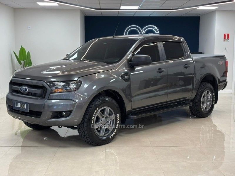 FORD RANGER 2.2 XLS 4X4 CD 16V 2017/2018 LUIGGI AUTOMÓVEIS CARLOS BARBOSA / Carros no Vale FORD RANGER 2.2 XLS 4X4 CD 16V 2017/2018 LUIGGI AUTOMÓVEIS CARLOS BARBOSA / Carros no Vale
