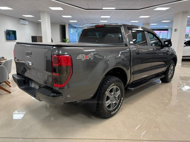 FORD RANGER 2.2 XLS 4X4 CD 16V 2017/2018 LUIGGI AUTOMÓVEIS CARLOS BARBOSA / Carros no Vale FORD RANGER 2.2 XLS 4X4 CD 16V 2017/2018 LUIGGI AUTOMÓVEIS CARLOS BARBOSA / Carros no Vale