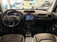 JEEP RENEGADE 1.3 LONGITUDE T270 16V TURBO 2024/2025 LUIGGI AUTOMÓVEIS CARLOS BARBOSA / Carros no Vale