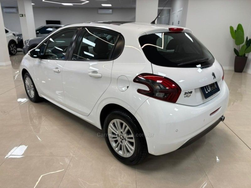 PEUGEOT 208 1.6 ALLURE 16V 2017/2018 LUIGGI AUTOMÓVEIS CARLOS BARBOSA / Carros no Vale PEUGEOT 208 1.6 ALLURE 16V 2017/2018 LUIGGI AUTOMÓVEIS CARLOS BARBOSA / Carros no Vale