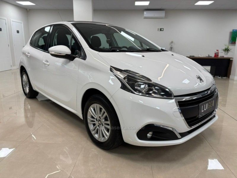 PEUGEOT 208 1.6 ALLURE 16V 2017/2018 LUIGGI AUTOMÓVEIS CARLOS BARBOSA / Carros no Vale PEUGEOT 208 1.6 ALLURE 16V 2017/2018 LUIGGI AUTOMÓVEIS CARLOS BARBOSA / Carros no Vale