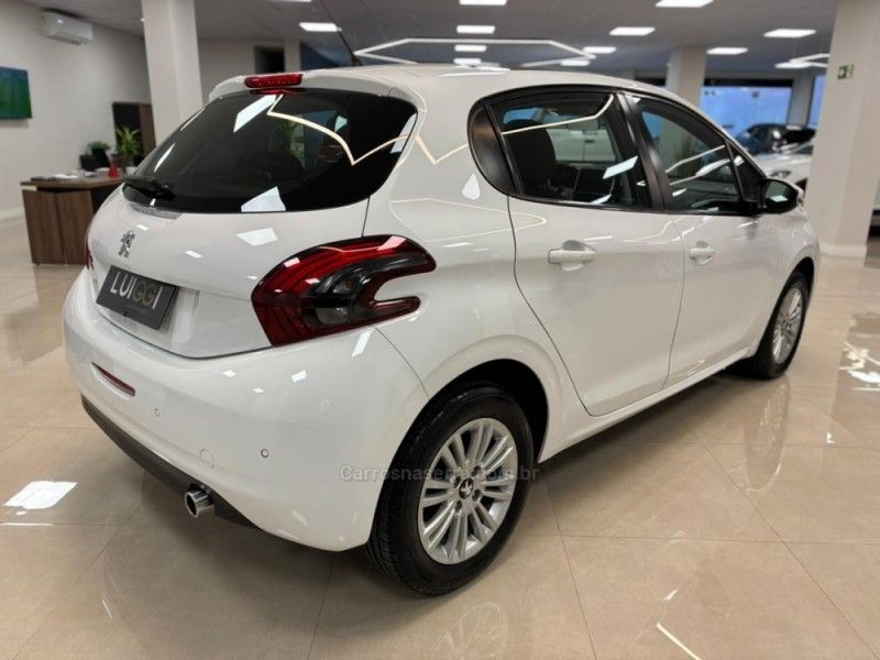PEUGEOT 208 1.6 ALLURE 16V 2017/2018 LUIGGI AUTOMÓVEIS CARLOS BARBOSA / Carros no Vale PEUGEOT 208 1.6 ALLURE 16V 2017/2018 LUIGGI AUTOMÓVEIS CARLOS BARBOSA / Carros no Vale