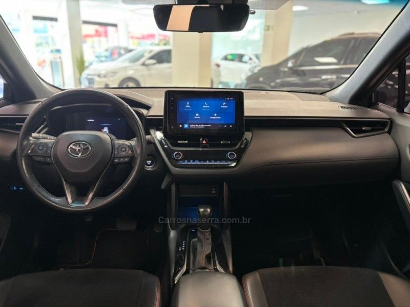 TOYOTA COROLLA 2.0 CROSS GR-S 16V 2023/2024 LUIGGI AUTOMÓVEIS CARLOS BARBOSA / Carros no Vale