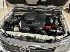 TOYOTA HILUX 3.0 SR 4X4 CD 16V TURBO INTERCOOLER 2014/2014 LUIGGI AUTOMÓVEIS CARLOS BARBOSA / Carros no Vale