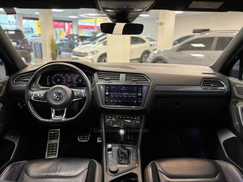 VOLKSWAGEN TIGUAN 2.0 ALLSPACE R-LINE 350 TSI 4X4 2020/2020 LUIGGI AUTOMÓVEIS CARLOS BARBOSA / Carros no Vale VOLKSWAGEN TIGUAN 2.0 ALLSPACE R-LINE 350 TSI 4X4 2020/2020 LUIGGI AUTOMÓVEIS CARLOS BARBOSA / Carros no Vale