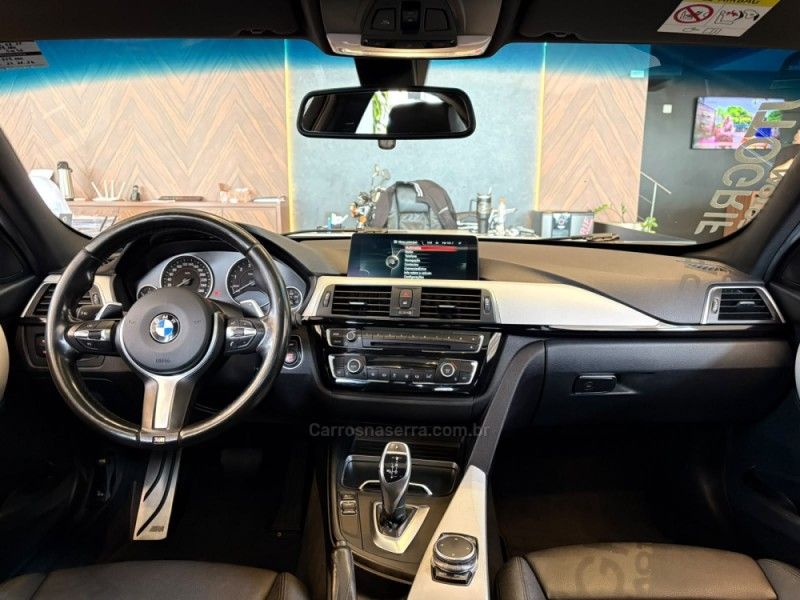 BMW 320I 2.0 M SPORT 16V TURBO ACTIVEFLEX 2017/2017 AUTOGRIF MOTORS CAMPO BOM / Carros no Vale BMW 320I 2.0 M SPORT 16V TURBO ACTIVEFLEX 2017/2017 AUTOGRIF MOTORS CAMPO BOM / Carros no Vale