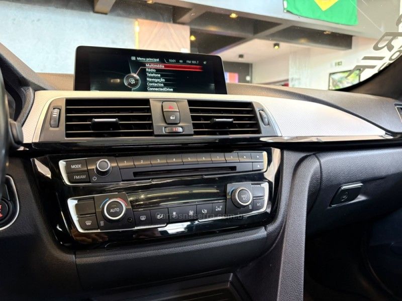 BMW 320I 2.0 M SPORT 16V TURBO ACTIVEFLEX 2017/2017 AUTOGRIF MOTORS CAMPO BOM / Carros no Vale BMW 320I 2.0 M SPORT 16V TURBO ACTIVEFLEX 2017/2017 AUTOGRIF MOTORS CAMPO BOM / Carros no Vale
