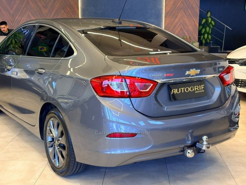 CHEVROLET CRUZE 1.4 TURBO LTZ 16V 2019/2019 AUTOGRIF MOTORS CAMPO BOM / Carros no Vale CHEVROLET CRUZE 1.4 TURBO LTZ 16V 2019/2019 AUTOGRIF MOTORS CAMPO BOM / Carros no Vale