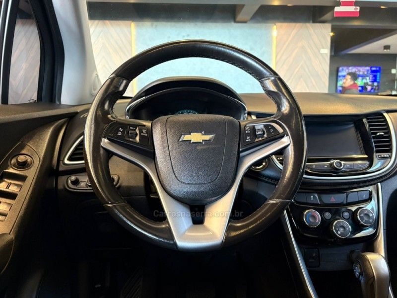 CHEVROLET TRACKER 1.4 16V PREMIER TURBO 2018/2018 AUTOGRIF MOTORS CAMPO BOM / Carros no Vale
