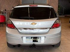 CHEVROLET VECTRA 2.0 SFI GT-X HATCH 8V 2009/2009 AUTOGRIF MOTORS CAMPO BOM / Carros no Vale