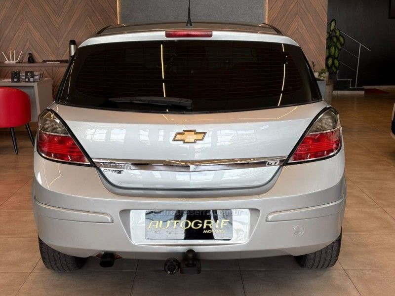 CHEVROLET VECTRA 2.0 SFI GT-X HATCH 8V 2009/2009 AUTOGRIF MOTORS CAMPO BOM / Carros no Vale CHEVROLET VECTRA 2.0 SFI GT-X HATCH 8V 2009/2009 AUTOGRIF MOTORS CAMPO BOM / Carros no Vale