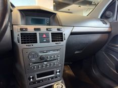 CHEVROLET VECTRA 2.0 SFI GT-X HATCH 8V 2009/2009 AUTOGRIF MOTORS CAMPO BOM / Carros no Vale