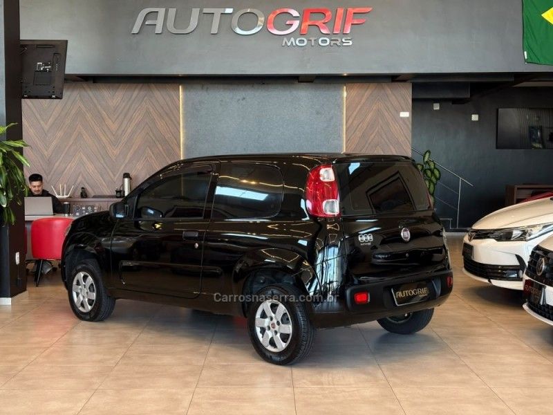 FIAT UNO 1.0 EVO VIVACE 8V 2014/2014 AUTOGRIF MOTORS CAMPO BOM / Carros no Vale FIAT UNO 1.0 EVO VIVACE 8V 2014/2014 AUTOGRIF MOTORS CAMPO BOM / Carros no Vale