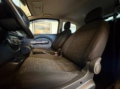 FIAT UNO 1.0 EVO VIVACE 8V 2014/2014 AUTOGRIF MOTORS CAMPO BOM / Carros no Vale
