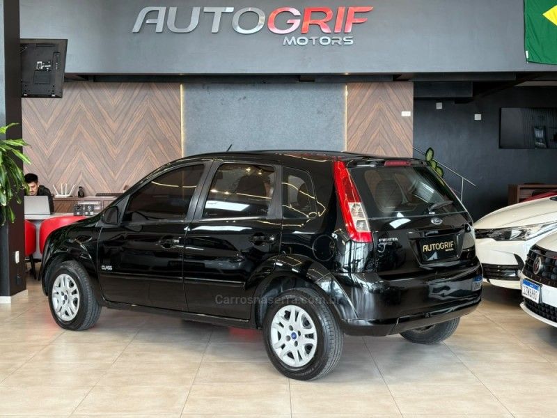 FORD FIESTA 1.6 MPI CLASS HATCH 8V 2009/2009 AUTOGRIF MOTORS CAMPO BOM / Carros no Vale FORD FIESTA 1.6 MPI CLASS HATCH 8V 2009/2009 AUTOGRIF MOTORS CAMPO BOM / Carros no Vale