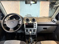 FORD FIESTA 1.6 MPI CLASS HATCH 8V 2009/2009 AUTOGRIF MOTORS CAMPO BOM / Carros no Vale
