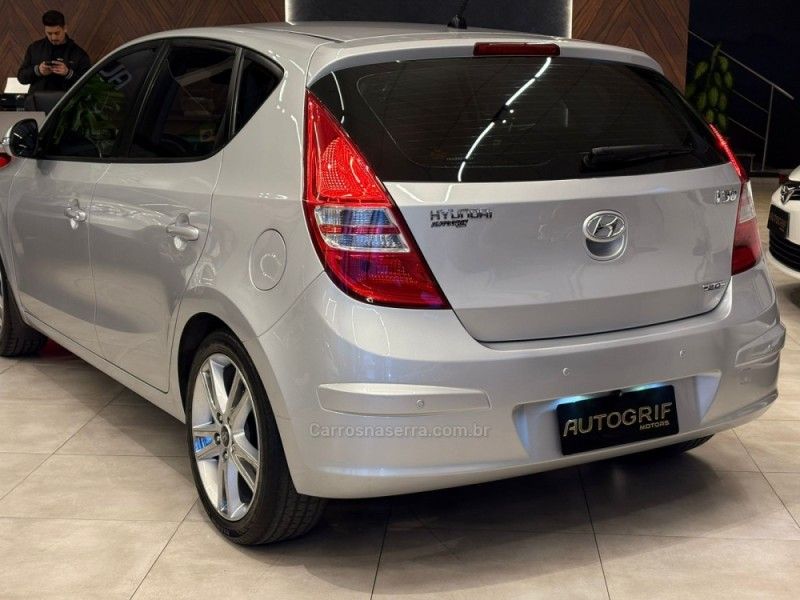 HYUNDAI I30 2.0 MPI 16V 2012/2012 AUTOGRIF MOTORS CAMPO BOM / Carros no Vale HYUNDAI I30 2.0 MPI 16V 2012/2012 AUTOGRIF MOTORS CAMPO BOM / Carros no Vale