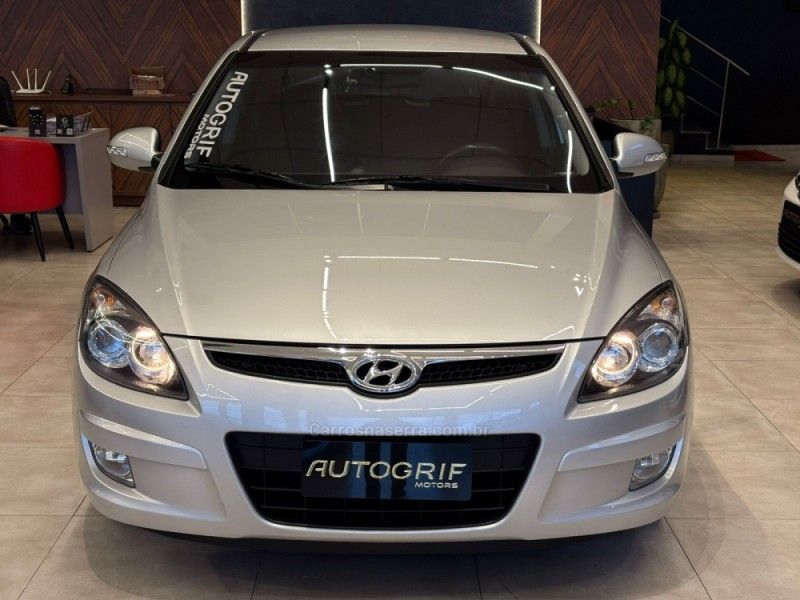 HYUNDAI I30 2.0 MPI 16V 2012/2012 AUTOGRIF MOTORS CAMPO BOM / Carros no Vale HYUNDAI I30 2.0 MPI 16V 2012/2012 AUTOGRIF MOTORS CAMPO BOM / Carros no Vale