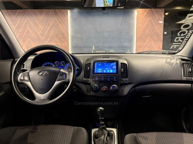 HYUNDAI I30 2.0 MPI 16V 2012/2012 AUTOGRIF MOTORS CAMPO BOM / Carros no Vale HYUNDAI I30 2.0 MPI 16V 2012/2012 AUTOGRIF MOTORS CAMPO BOM / Carros no Vale