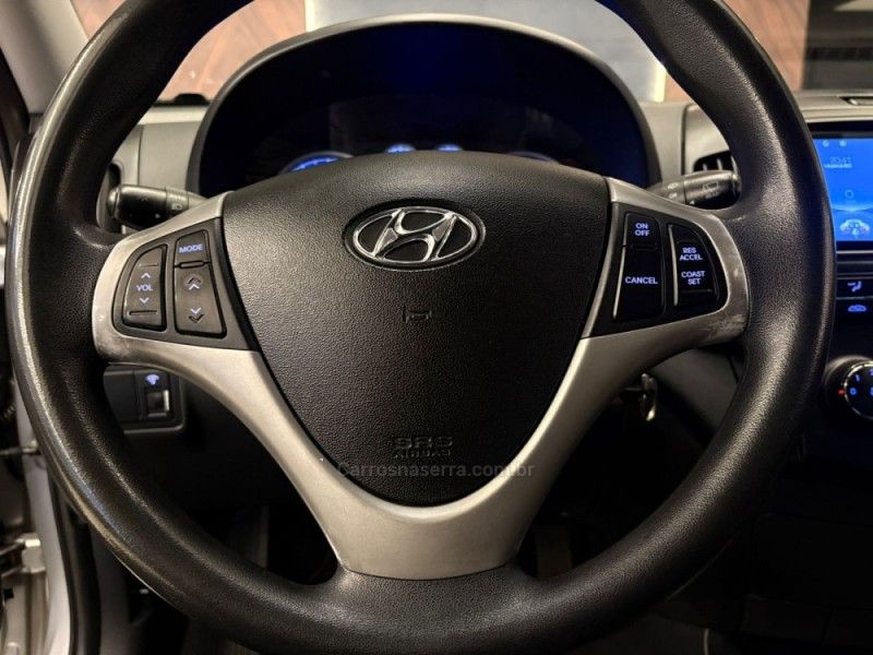 HYUNDAI I30 2.0 MPI 16V 2012/2012 AUTOGRIF MOTORS CAMPO BOM / Carros no Vale HYUNDAI I30 2.0 MPI 16V 2012/2012 AUTOGRIF MOTORS CAMPO BOM / Carros no Vale