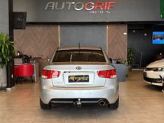 KIA CERATO 1.6 E.221 SEDAN 16V 2012/2012 AUTOGRIF MOTORS CAMPO BOM / Carros no Vale