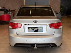 KIA CERATO 1.6 E.221 SEDAN 16V 2012/2012 AUTOGRIF MOTORS CAMPO BOM / Carros no Vale