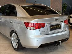 KIA CERATO 1.6 E.221 SEDAN 16V 2012/2012 AUTOGRIF MOTORS CAMPO BOM / Carros no Vale