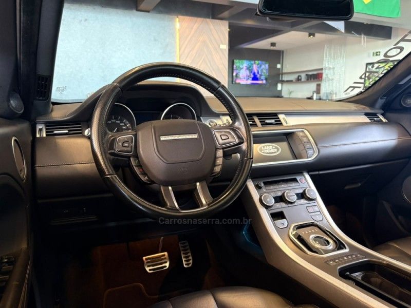 LAND ROVER RANGE ROVER EVOQUE 2.0 DYNAMIC TECH 4WD 16V 2014/2014 AUTOGRIF MOTORS CAMPO BOM / Carros no Vale LAND ROVER RANGE ROVER EVOQUE 2.0 DYNAMIC TECH 4WD 16V 2014/2014 AUTOGRIF MOTORS CAMPO BOM / Carros no Vale