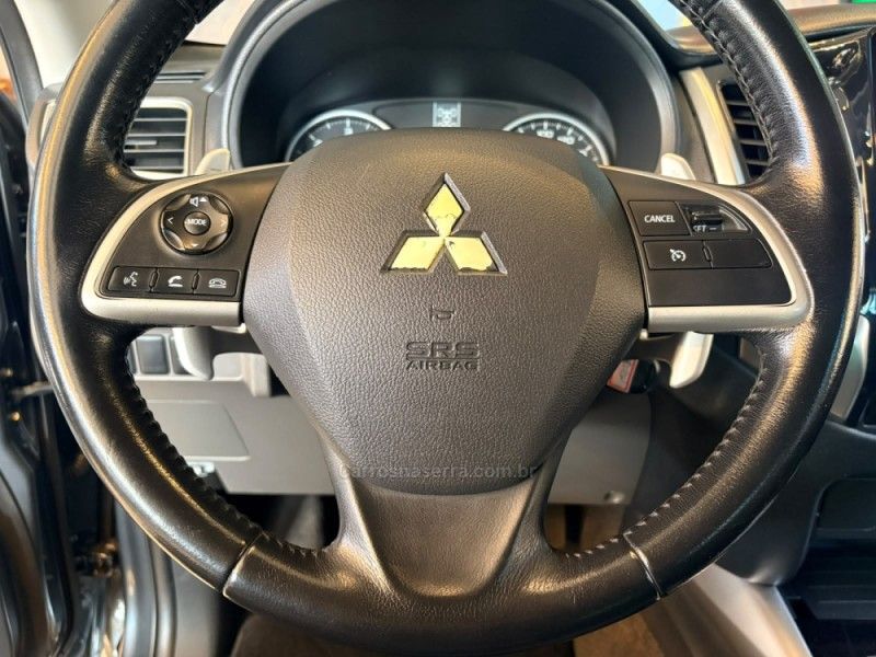 MITSUBISHI L200 TRITON 2.4 16V TURBO SPORT HPE CD 4X4 2018/2018 AUTOGRIF MOTORS CAMPO BOM / Carros no Vale