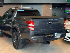 MITSUBISHI L200 TRITON 2.4 16V TURBO SPORT HPE CD 4X4 2018/2018 AUTOGRIF MOTORS CAMPO BOM / Carros no Vale