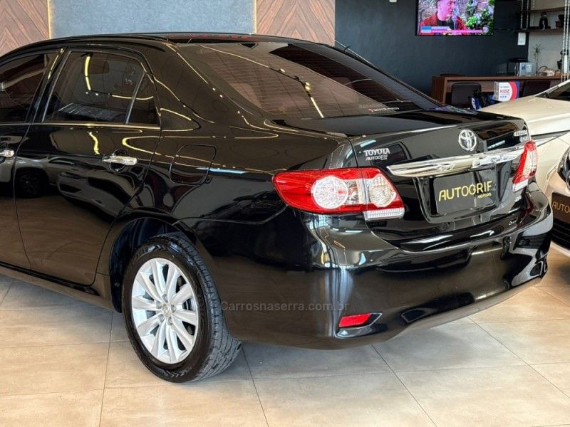 TOYOTA COROLLA 2.0 ALTIS 16V 2014/2014 AUTOGRIF MOTORS CAMPO BOM / Carros no Vale TOYOTA COROLLA 2.0 ALTIS 16V 2014/2014 AUTOGRIF MOTORS CAMPO BOM / Carros no Vale