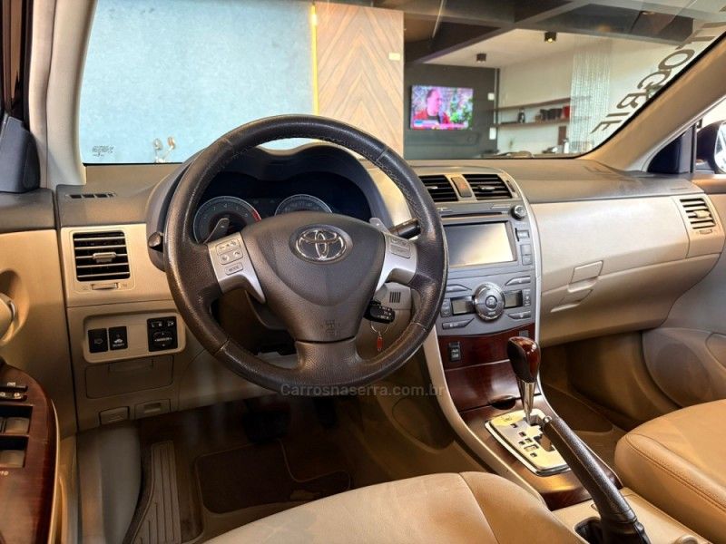TOYOTA COROLLA 2.0 ALTIS 16V 2014/2014 AUTOGRIF MOTORS CAMPO BOM / Carros no Vale TOYOTA COROLLA 2.0 ALTIS 16V 2014/2014 AUTOGRIF MOTORS CAMPO BOM / Carros no Vale