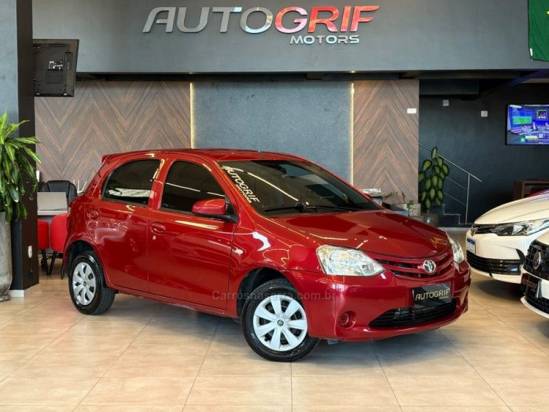 TOYOTA ETIOS 1.3 X 16V 2014/2014 AUTOGRIF MOTORS CAMPO BOM / Carros no Vale