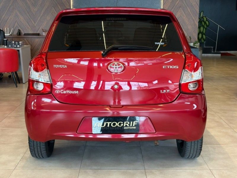 TOYOTA ETIOS 1.3 X 16V 2014/2014 AUTOGRIF MOTORS CAMPO BOM / Carros no Vale