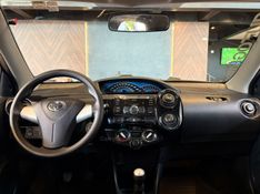 TOYOTA ETIOS 1.3 X 16V 2014/2014 AUTOGRIF MOTORS CAMPO BOM / Carros no Vale