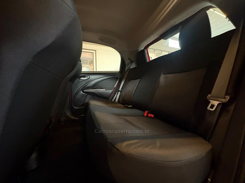 TOYOTA ETIOS 1.3 X 16V 2014/2014 AUTOGRIF MOTORS CAMPO BOM / Carros no Vale