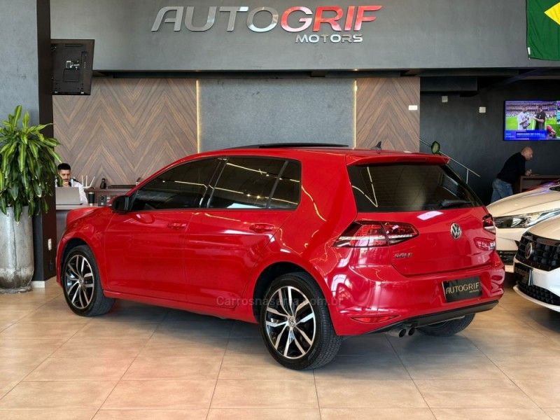 VOLKSWAGEN GOLF 1.4 TSI HIGHLINE 16V 2013/2014 AUTOGRIF MOTORS CAMPO BOM / Carros no Vale
