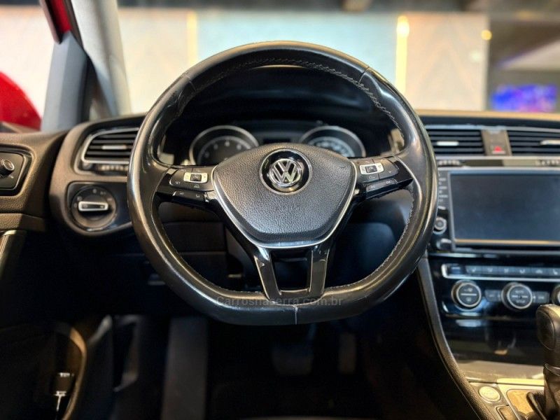 VOLKSWAGEN GOLF 1.4 TSI HIGHLINE 16V 2013/2014 AUTOGRIF MOTORS CAMPO BOM / Carros no Vale