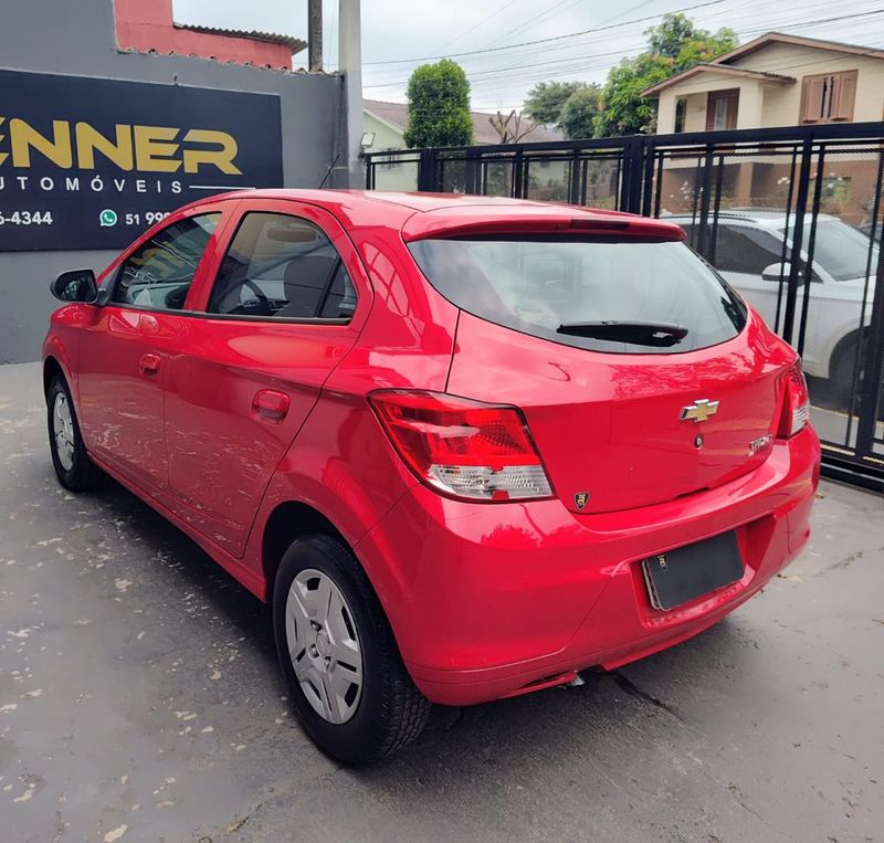 CHEVROLET ONIX HATCH LT 1.0 8V FlexPower Mec. 2015/2016 RENNER AUTOMÓVEIS LAJEADO / Carros no Vale CHEVROLET ONIX HATCH LT 1.0 8V FlexPower Mec. 2015/2016 RENNER AUTOMÓVEIS LAJEADO / Carros no Vale