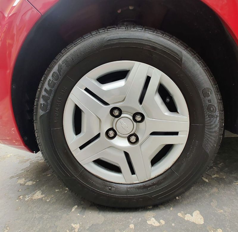 CHEVROLET ONIX HATCH LT 1.0 8V FlexPower Mec. 2015/2016 RENNER AUTOMÓVEIS LAJEADO / Carros no Vale CHEVROLET ONIX HATCH LT 1.0 8V FlexPower Mec. 2015/2016 RENNER AUTOMÓVEIS LAJEADO / Carros no Vale