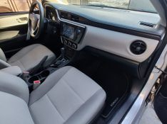 Toyota Corolla GLi 1.8 16V 2018/2018 RENNER AUTOMÓVEIS LAJEADO / Carros no Vale