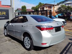 Toyota Corolla GLi 1.8 16V 2018/2018 RENNER AUTOMÓVEIS LAJEADO / Carros no Vale