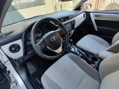 Toyota Corolla GLi 1.8 16V 2018/2018 RENNER AUTOMÓVEIS LAJEADO / Carros no Vale