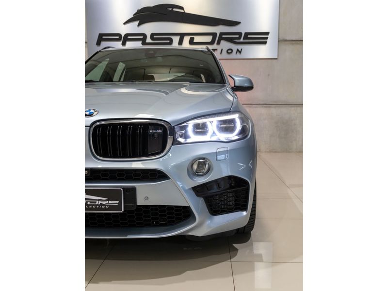 BMW X5 4.4 V8 TURBO M 2017/2018 PASTORE CAR COLLECTION BENTO GONÇALVES / Carros no Vale BMW X5 4.4 V8 TURBO M 2017/2018 PASTORE CAR COLLECTION BENTO GONÇALVES / Carros no Vale