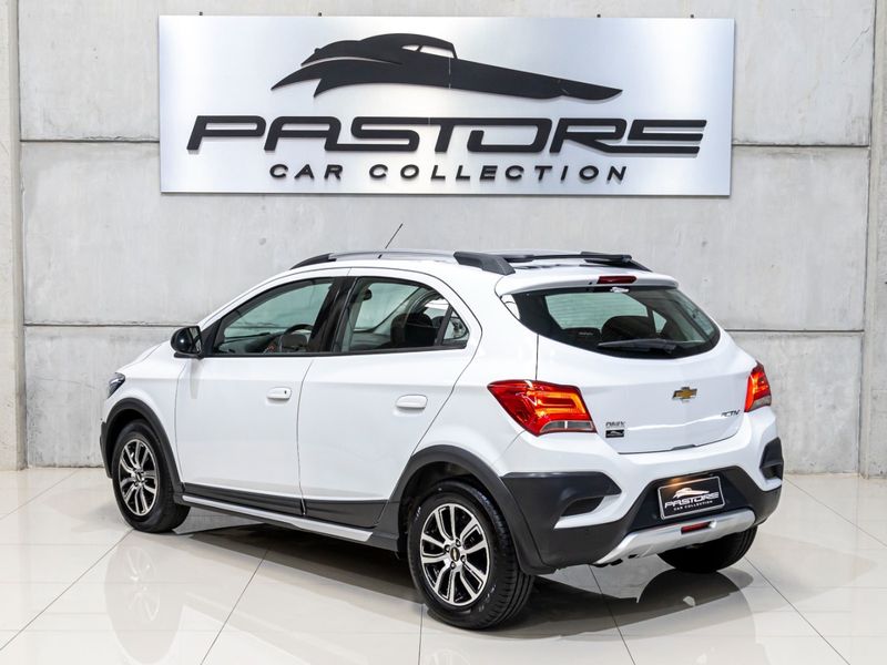 CHEVROLET ONIX 1.4 MPFI ACTIV 8V 2018/2019 PASTORE CAR COLLECTION BENTO GONÇALVES / Carros no Vale CHEVROLET ONIX 1.4 MPFI ACTIV 8V 2018/2019 PASTORE CAR COLLECTION BENTO GONÇALVES / Carros no Vale