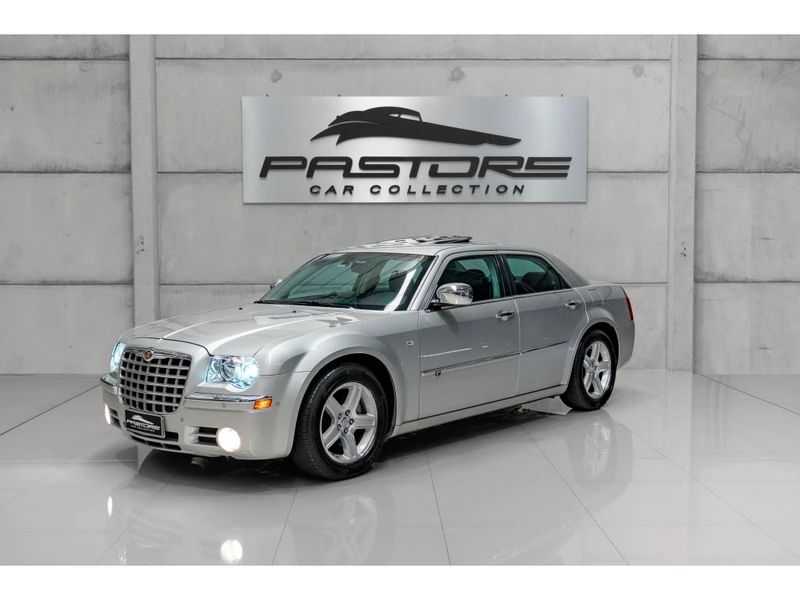 CHRYSLER 300 C 5.7 HEMI SEDAN V8 16V 2008/2009 PASTORE CAR COLLECTION BENTO GONÇALVES / Carros no Vale CHRYSLER 300 C 5.7 HEMI SEDAN V8 16V 2008/2009 PASTORE CAR COLLECTION BENTO GONÇALVES / Carros no Vale