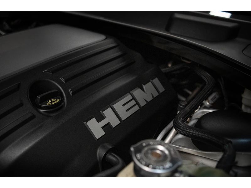 CHRYSLER 300 C 5.7 HEMI SEDAN V8 16V 2008/2009 PASTORE CAR COLLECTION BENTO GONÇALVES / Carros no Vale CHRYSLER 300 C 5.7 HEMI SEDAN V8 16V 2008/2009 PASTORE CAR COLLECTION BENTO GONÇALVES / Carros no Vale