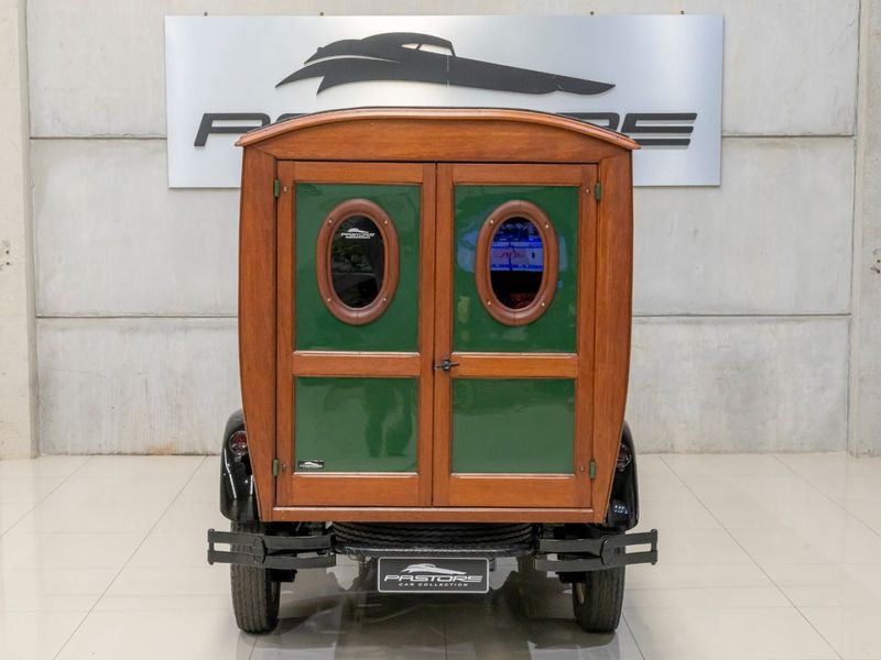 FORD A 4 CILINDROS BIGODE PARTIDA NO PÉ CAPOTA DE LONA 1929/1929 PASTORE CAR COLLECTION BENTO GONÇALVES / Carros no Vale