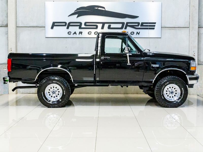 FORD F-1000 4.3 XL 4X2 CS TURBO 1997/1998 PASTORE CAR COLLECTION BENTO GONÇALVES / Carros no Vale FORD F-1000 4.3 XL 4X2 CS TURBO 1997/1998 PASTORE CAR COLLECTION BENTO GONÇALVES / Carros no Vale